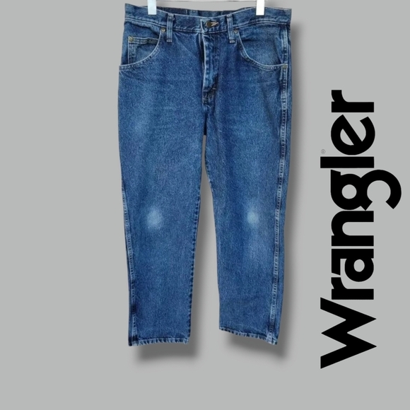 Wrangler men's blue medium wash regular fit jeans - 34x29​ - Picture 9 of 9